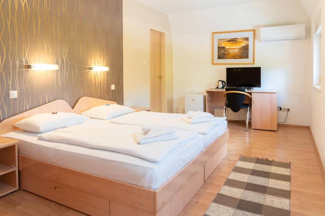 Balatonair Vendeghaz Hotel Balatonfüred Buitenkant foto